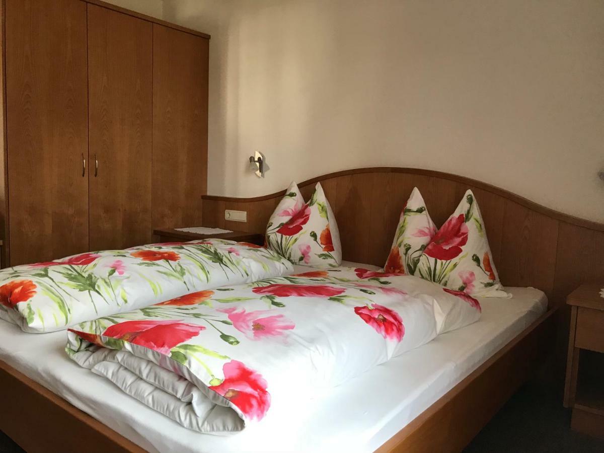 Apartments Vaiolet Santa Cristina Val Gardena Ngoại thất bức ảnh