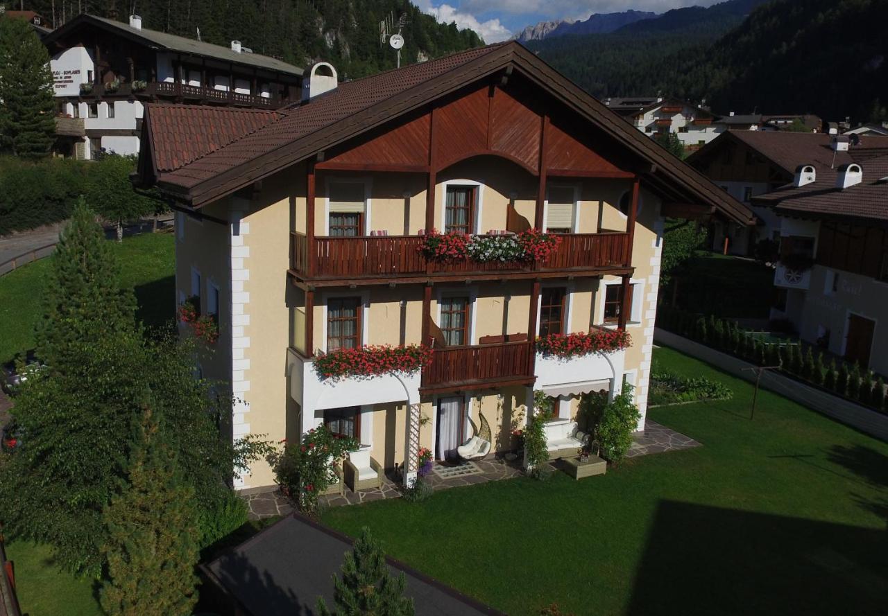 Apartments Vaiolet Santa Cristina Val Gardena Ngoại thất bức ảnh