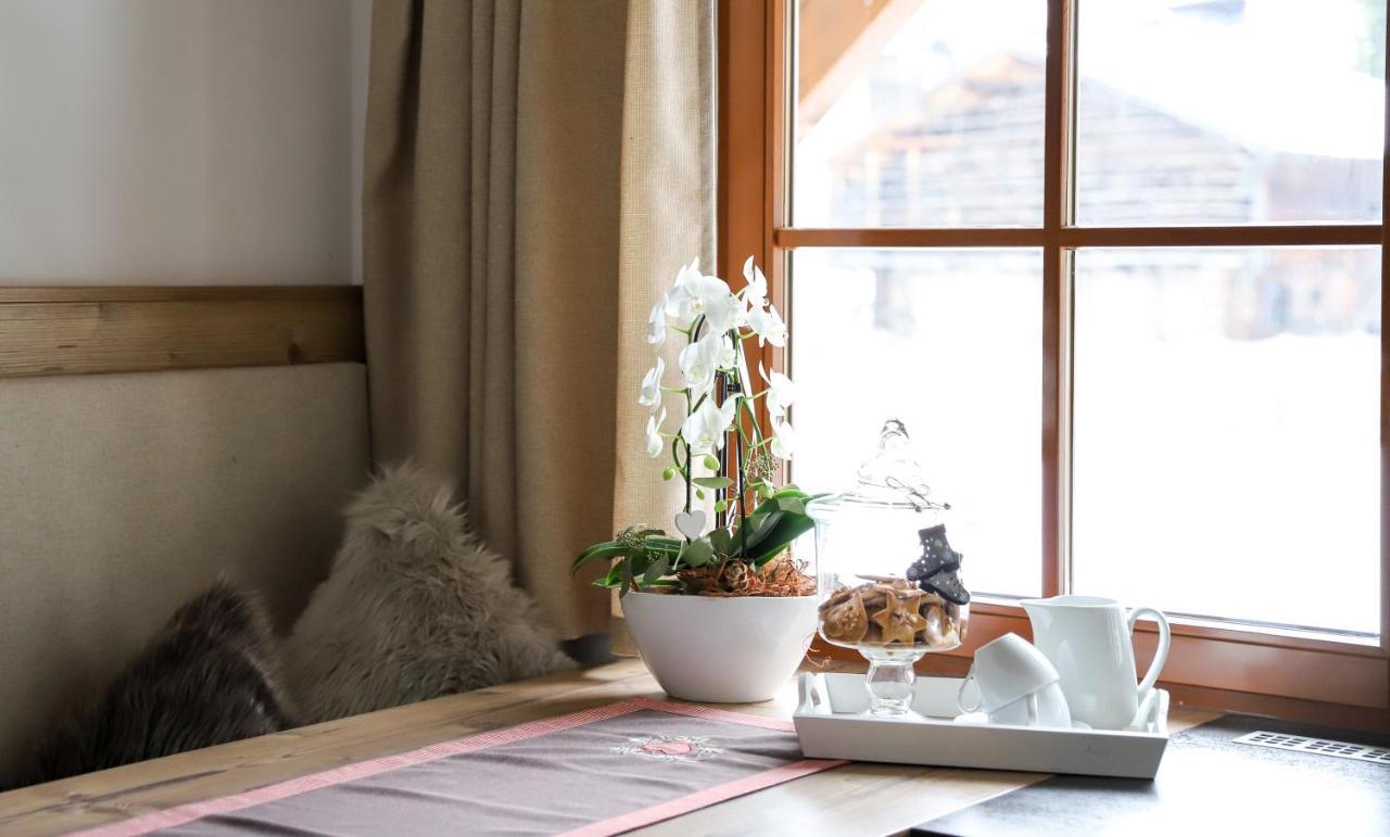 Apartments Vaiolet Santa Cristina Val Gardena Ngoại thất bức ảnh