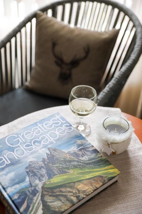 Apartments Vaiolet Santa Cristina Val Gardena Ngoại thất bức ảnh