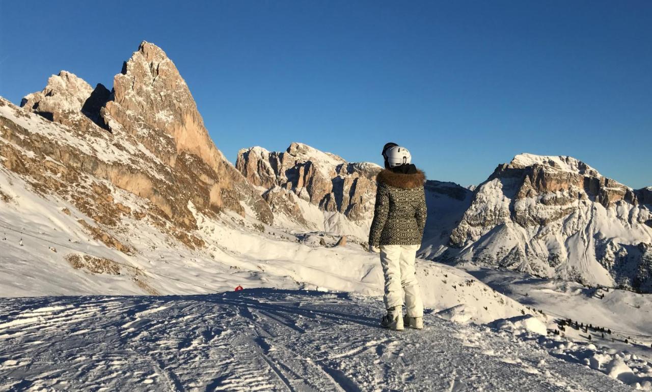 Apartments Vaiolet Santa Cristina Val Gardena Ngoại thất bức ảnh